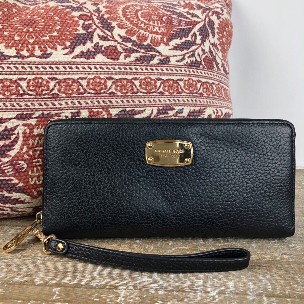 Michael Kors Wristlet Wallet Black Pebble Leather